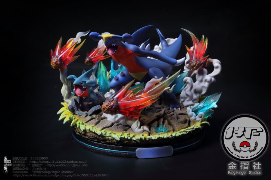 Statues/Figures KING FINGER STUDIO Pokemon | King Finger Studio Pokemon: Garchomp And Gible [In Stock]