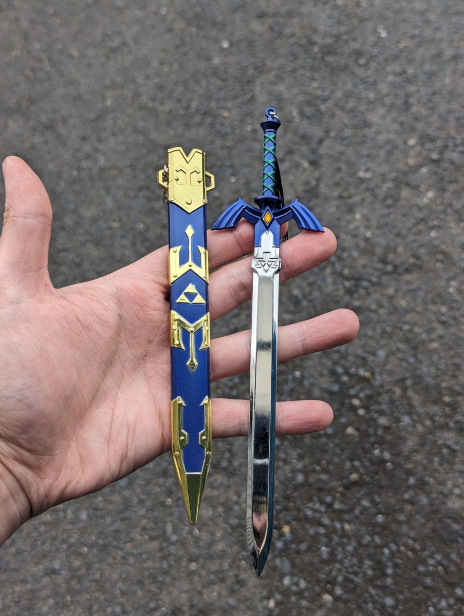 Keychains And Mini Replicas FF COLLECTIBLES | The Legend Of Zelda Master Sword Keychain